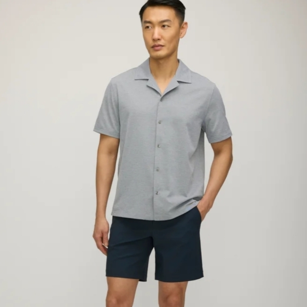Kit and Ace City Tech Camp Shirt Grey Short Sleeve Button Front Performance Top